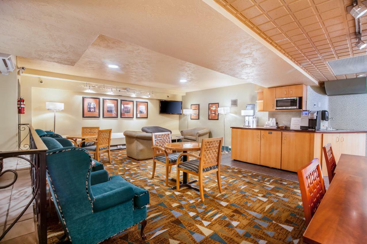 Howard Johnson By Wyndham Vancouver Downtown Exterior foto